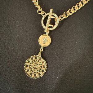 #17 garden party costume jewelry / toggle closure 21" gold chain